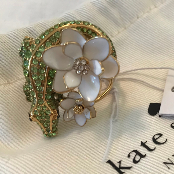 *SOLD* Swamped Pave Alligator Ring Size 7 - Picture 2 of 4